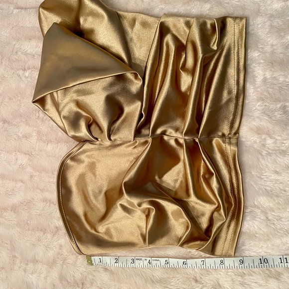 Women's Satin Off Shoulder Sexy Ruched Short Sleeve Slim Fit Blouse Crop Top - M - Picture 13 of 16